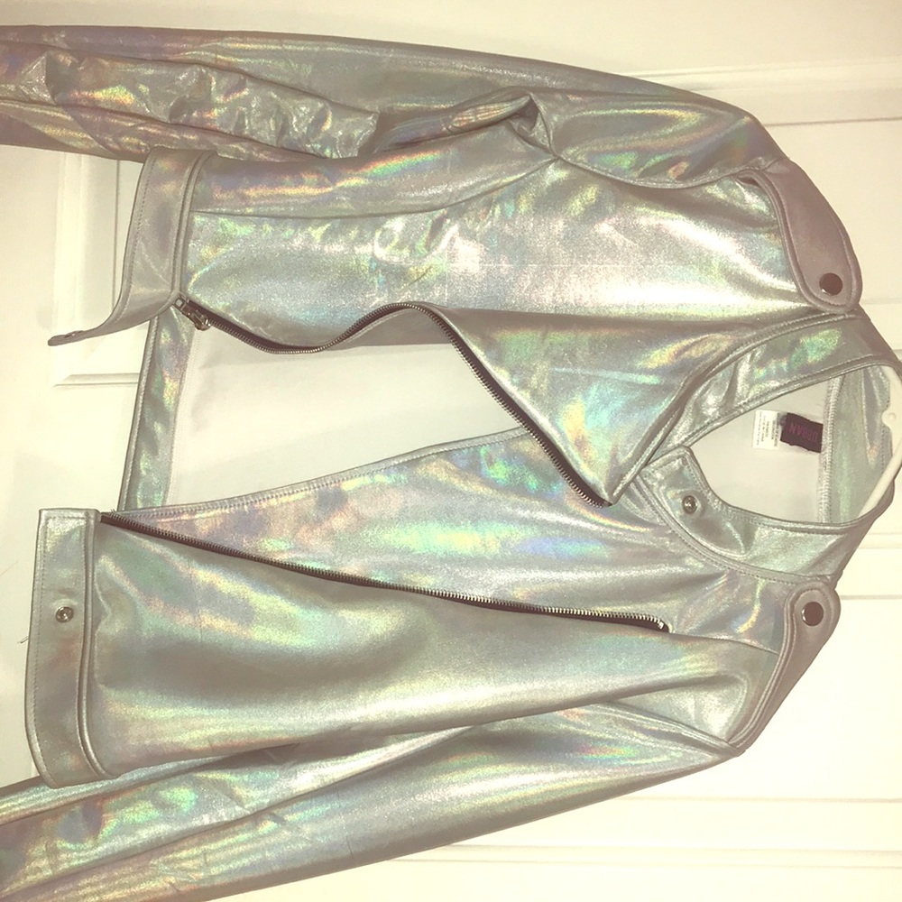 Metallic jacket